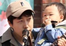 벚꽃엔딩으로 10억 벌던 장범준, 대치동 건물주 됐다? 이미지