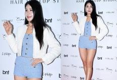 짧아도 너무 짧은 쇼츠핏! '163cm 45kg' 탄탄 보디 여배우, 세련된 트위드 셋업룩 이미지