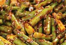 마늘쫑무침 그냥 무치지 마세요! '이과정' 거치면 10배 더! 맛이 좋아집니다 이미지