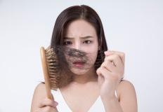 머리가 많이 빠진다면? 매일 '이것' 챙겨 드세요! 이미지