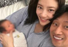 딸 낳고 제일 먼저 한 일? 손담비도 선택한 '연예인 자녀 필수 코스' 이미지