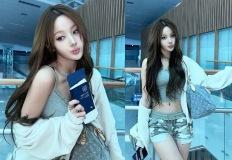아빠는 전설의 가수❤️ 엄마는 외교관 집안 이대 엘리트…父 길 잇는 여가수, 공항패션 이미지