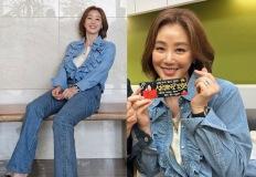 만난 지 5개월 만에 결혼! 미모와 재력 모두 갖춘 50대 여배우, 청청패션 이미지