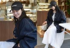 3살 연상 '교회 오빠'와 결혼! 유명가수 아내로 살고있는 '아시아나 승무원' 출신 일상룩 이미지
