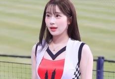 치어리더, 연예인급 수입 가능할까? 현실과 판타지 사이 이미지