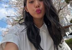 "응답하라 2002 가상 캐스팅 된 그녀" 의 화제의 러블리 데일리룩 모아보기 이미지