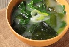 국 끓일 때 "멸치+다시마" 같이 넣으면 절대 안 되는 이유 이미지