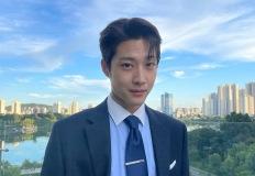 잘생긴 외모 덕분에 "쉬지 않고 여자 수십 명이랑 연애 해봤다는" 남배우 이미지