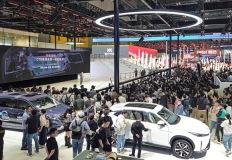 중국 자동차 시장 판도 변화: 폭스바겐 밀리고 BYD 질주 이미지