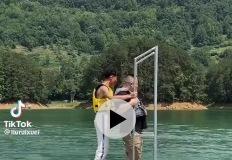 살찐 사람은 물고문 당하는 레저기구 .mp4 이미지