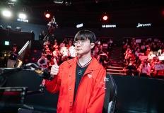불멸의 전설, 페이커: 10년 만의 펜타킬과 최고 킬 경신 이미지