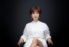 싱글맘으로 아들 키웠는데 “엄마 모르는 곳에서 살고 싶다" 말했다는 탑연예인 이미지