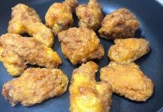 남은 치킨 전자레인지 돌리지 마세요! '이렇게' 해야 바삭함이 살아납니다 이미지