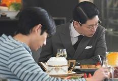 잊혀지지 않는 남편의 모습 그리고 아들 이미지