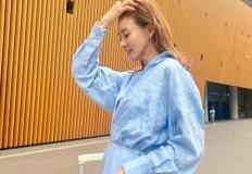 "추성훈 아내 야노시호, 일본 톱모델의 품격" 50대에도 완벽하게 소화한 패션 공개 이미지