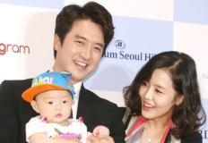'하객 5천명·식대만 4억' 썼다는 톱스타 부부 근황 이미지