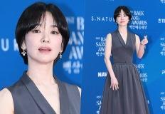드레스도 없는데 이 정도? 우아함으로 시선 압도한 여배우, 롱스커트 셋업룩 이미지