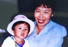'도배'일하는 엄마 창피해서 모른척,후회해 "100억"건물주 된 연예인 이미지