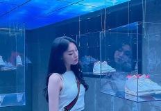 김설희, 완벽한 크롭탑 스타일링에 시선 집중 이미지