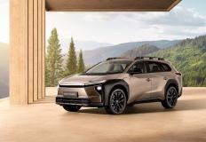 토요타, 패밀리 전기 SUV 끝판왕 ‘bZ4X Touring’ 공개,  전기 SUV 판 키운다 이미지