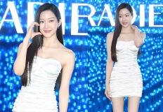 문가영, 성수동 들썩인 실사판 인형 비주얼! 명품 S라인 셔링 원피스룩 이미지
