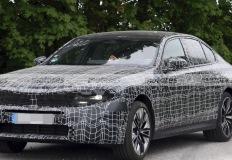 "풀체인지급 진화?" BMW 신형 5시리즈 포착…베스트셀링이 돌아온다 이미지