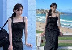강민경, 시드니 푸른 하늘과 완벽 매치! 더 어려진 블랙 탱크톱 투피스 여행룩 이미지