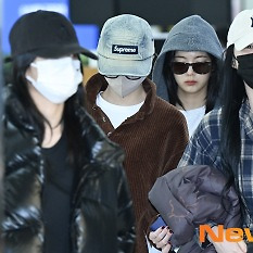 있지, ‘가지각색’ 입국 [포토엔HD]