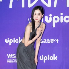 트리플에스 지연,'팬들에게 인사' [사진]