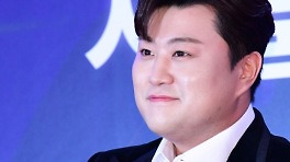 '뺑소니 혐의' 김호중, 내일(18일) 창원 공연 강행…심경 밝힐까?