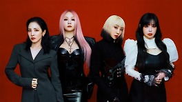 2NE1, 데뷔 15주년 기념 완전체 사진 공개