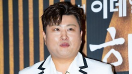 '뺑소니 혐의' 김호중, 검찰총장 대행 출신 '거물 변호인' 선임 