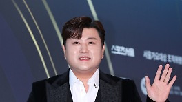 '의혹 일파만파' 김호중, 검찰총장 대행 출신 변호인 선임
