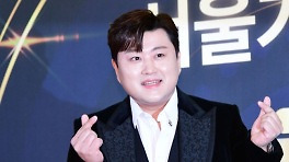 '금쪽 같은 내 가수?' 김호중, 음주 뺑소니→대국민 기만에도…팬덤은 더 '굳건'