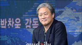 박찬욱 감독도 尹 탄핵 촉구…