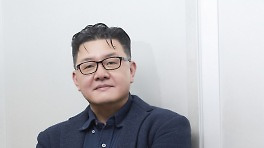 양우석 감독 “계엄령 사태, 오래갈 것…시국 심란하지만 ‘대가족’ 보면서 마음 가벼워지길”