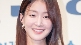 이시영, 이혼 후 '살롱 드 홈즈'로 복귀…