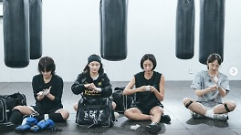 '교통사고' 박주현, '무쇠소녀단2' 빠졌지만..유이는 쉬지 않아