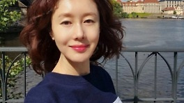 韓 떠난 김지수, 여유 넘치는 유럽살이에도 