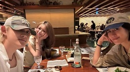 故최진실 흐뭇하겠네…최준희, 홍진경과 오빠 최환희 생일축하