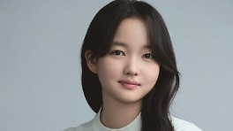 '6살 데뷔' 최유리, 어느덧 고등학생...