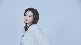 '국민 여동생' 지운 김유정, '소시오패스' 입었다…10년 만의 악역 '친애하는 X' [인터뷰]