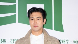 최시원, '불의필망 토붕와해' 논란…악플 세례에 SM 