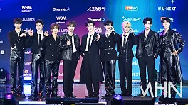 제로베이스원, 앙코르 콘서트 전석 매진… 시야제한석까지 싹 팔렸다