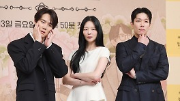 귀신 빙의 퍼레이드·아이돌 부캐까지…유연석 ‘신이랑 법률사무소’ SBS 시청률 부진 끊어낼까