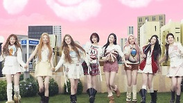 하츠투하츠, 日 팬들 마음 뺏는다…데뷔 후 최초 'RUDE' 일본어 버전 발매