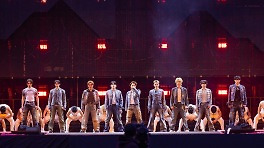 오프닝 '선더'가 엔딩 '천둥'으로…세븐틴, 하늘도 허락한 