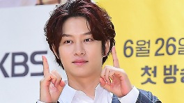 김신영 합류한 '아는형님', 김희철은 잠시 떠난다…