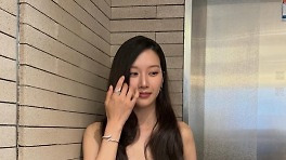 문가영, 백상 홀린 파격 드레스 비하인드..셀카로 뽐낸 고혹미 [Oh!쎈 이슈]