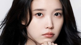 아이유, 생일 맞아 3억 원 기부..어린이날 1억 이어 또 한 번 선행 [공식]
